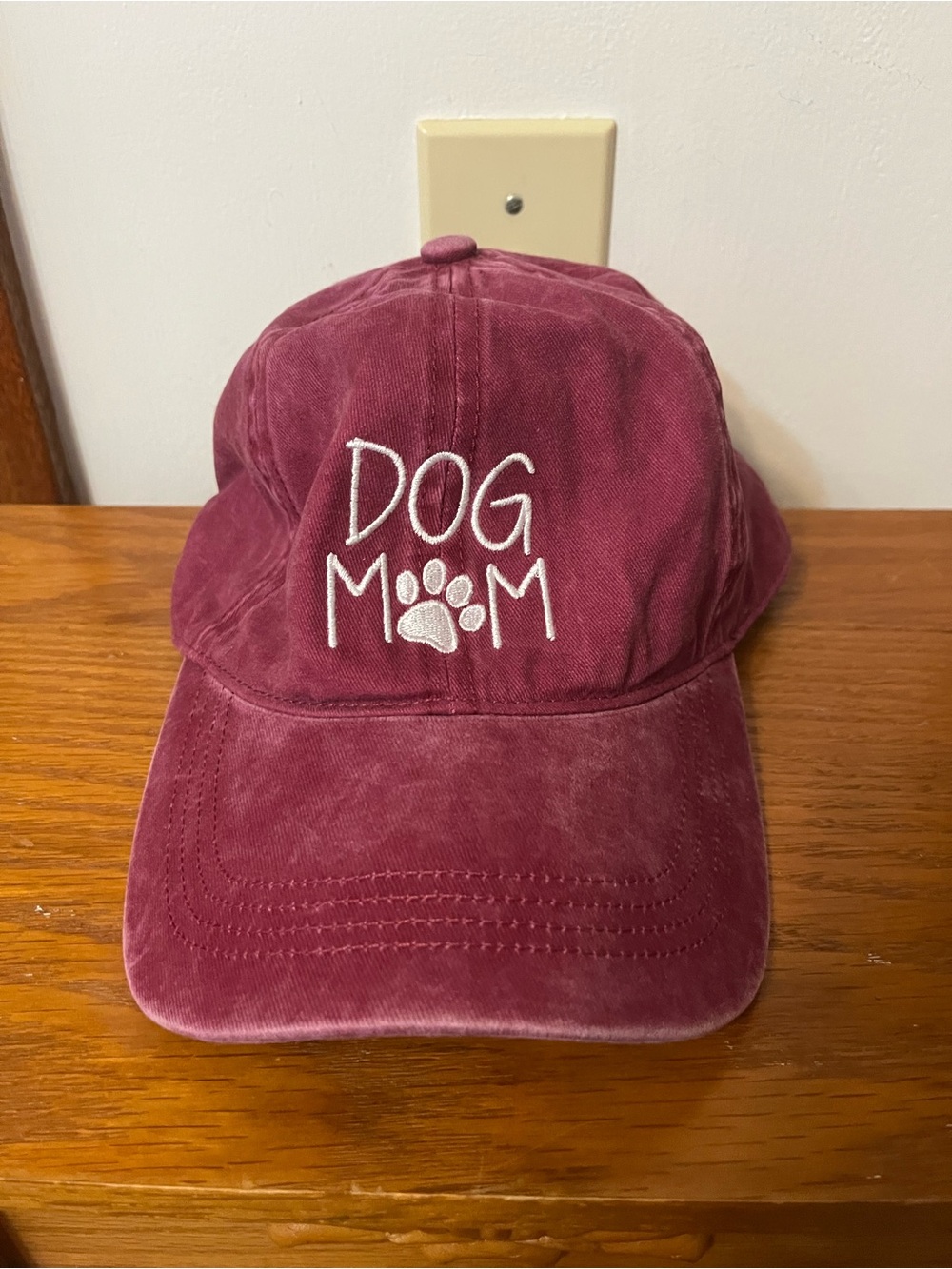 David and Young Dog Mom Embroidered Cap - Wine